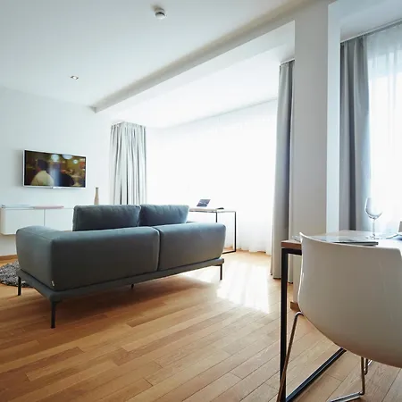 Ipartment Frankfurt Centre Aparthotel 4*