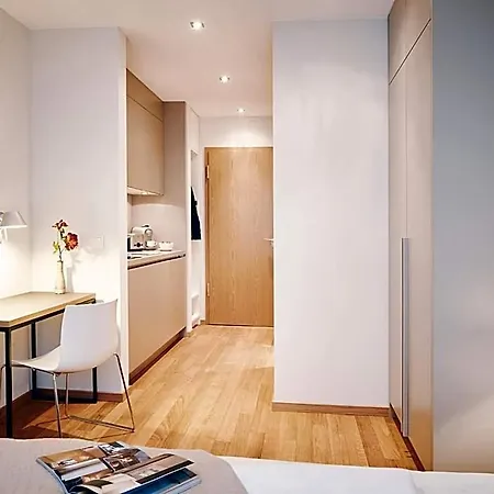 Aparthotel Ipartment Frankfurt Centre 4*