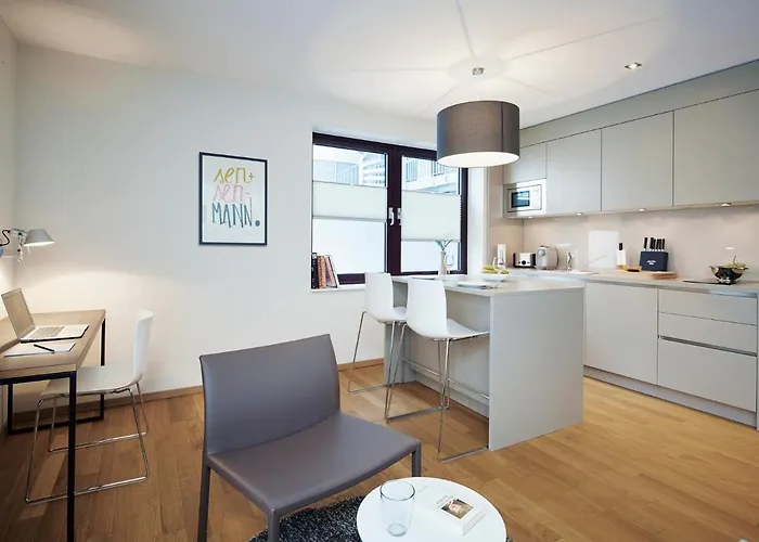 Ipartment Frankfurt Centre 4*