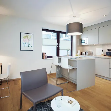 Ipartment Frankfurt Centre 4*