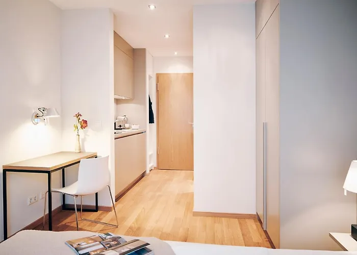 Aparthotel Ipartment Frankfurt Centre 4*